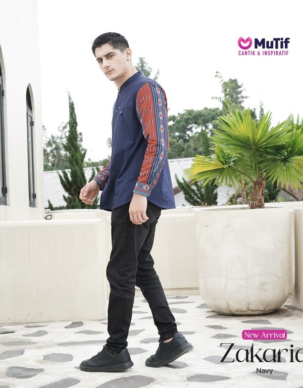 Zakaria Navy Blue Red